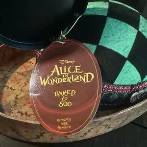 Disney LE 500 Alice in Wonderland Mickey Ears s-l400.jpg main image 4